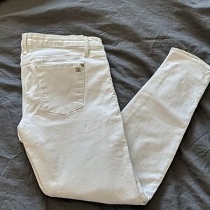White skinny jeans